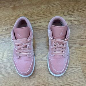 Velvet Nike Air Jordan 1’s